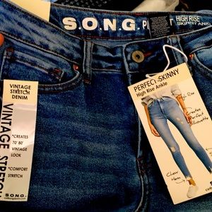 Brand new Jeans. Tags still attached